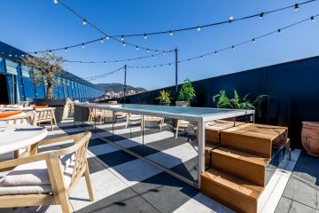 Mirror pool hotel terrace Petite Source - luxury hospitality Côte d'Azur