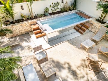 Petite piscine sans autorisation à Sanary — vue paysage
